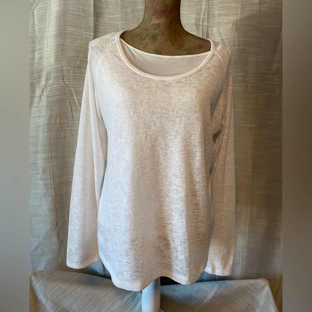 Liz Claiborne  petite white lightweight sweater with attached lined tank tank